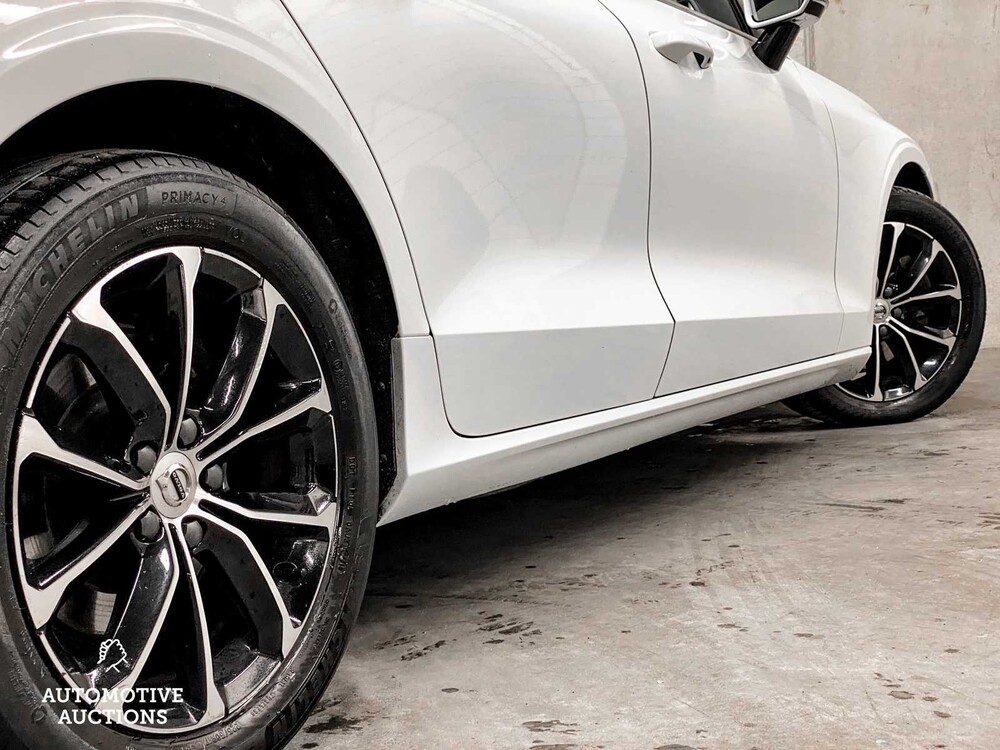 Volvo V60 B3 Business Pro 2.0 163PS -Orig. NL- 2020, J-362-VG