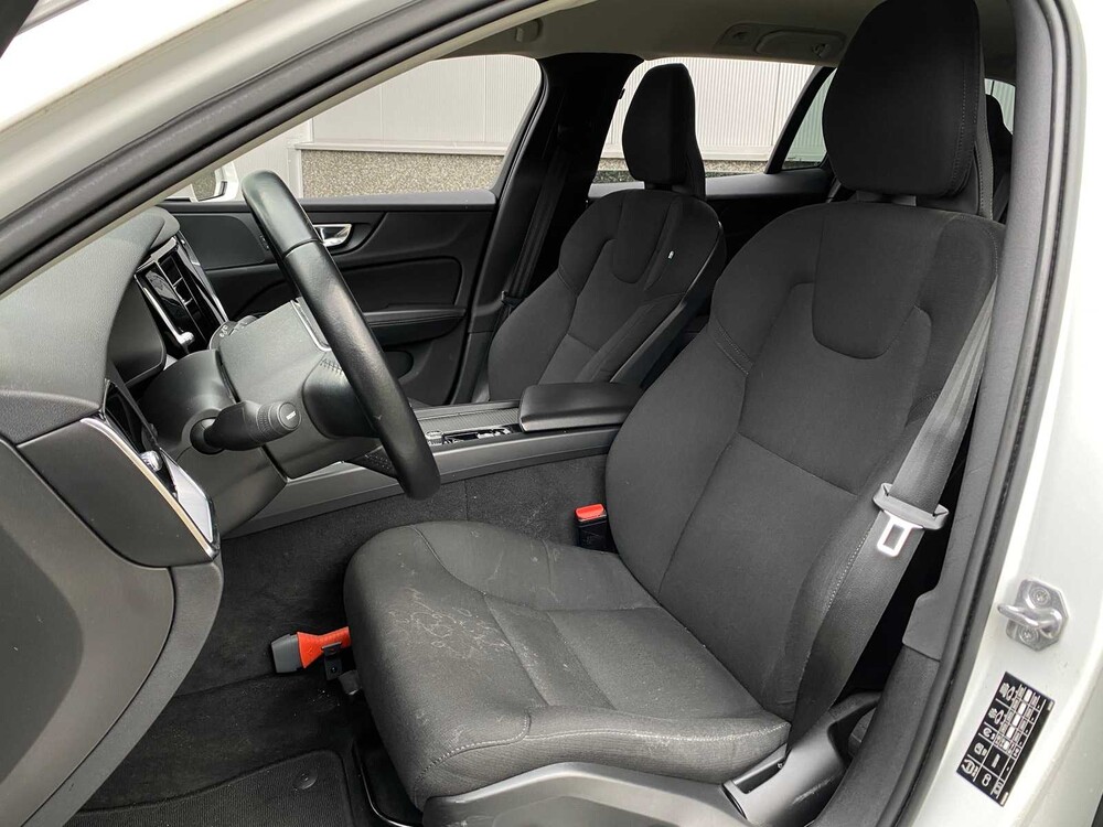 Volvo V60 B3 Business Pro 2.0 163PS -Orig. NL- 2020, J-362-VG