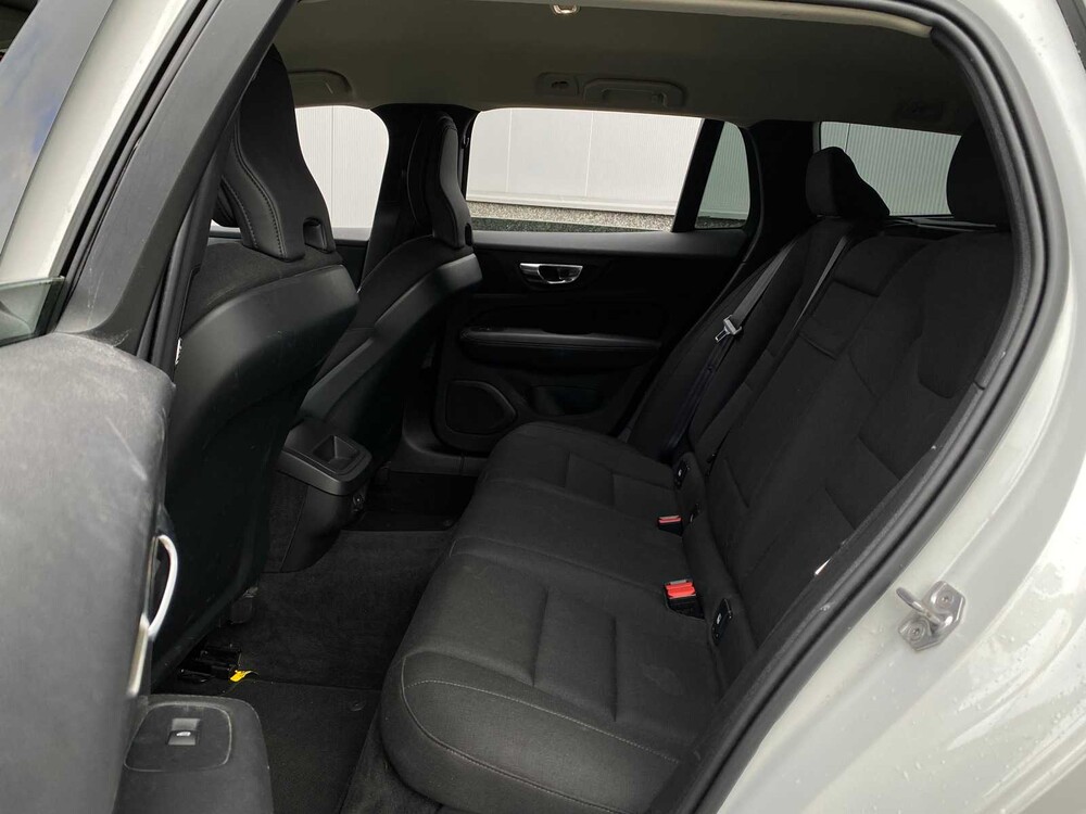 Volvo V60 B3 Business Pro 2.0 163PS -Orig. NL- 2020, J-362-VG