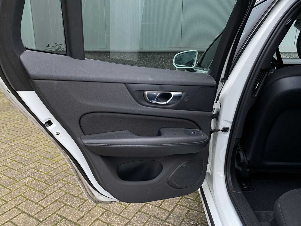 Volvo V60 B3 Business Pro 2.0 163PS -Orig. NL- 2020, J-362-VG