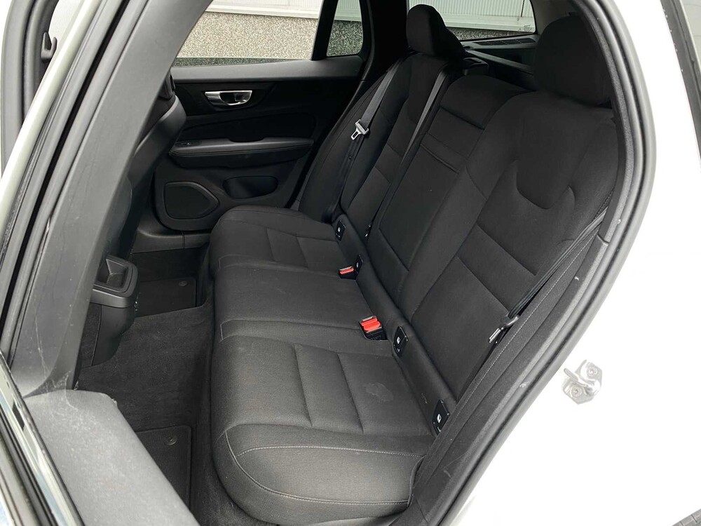 Volvo V60 B3 Business Pro 2.0 163PS -Orig. NL- 2020, J-362-VG