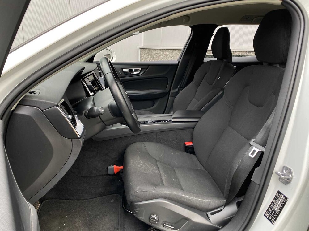 Volvo V60 B3 Business Pro 2.0 163PS -Orig. NL- 2020, J-362-VG