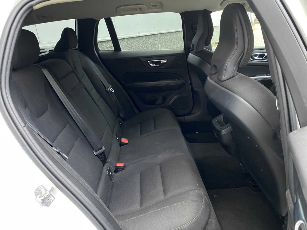 Volvo V60 B3 Business Pro 2.0 163PS -Orig. NL- 2020, J-362-VG