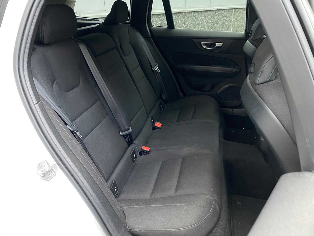 Volvo V60 B3 Business Pro 2.0 163PS -Orig. NL- 2020, J-362-VG