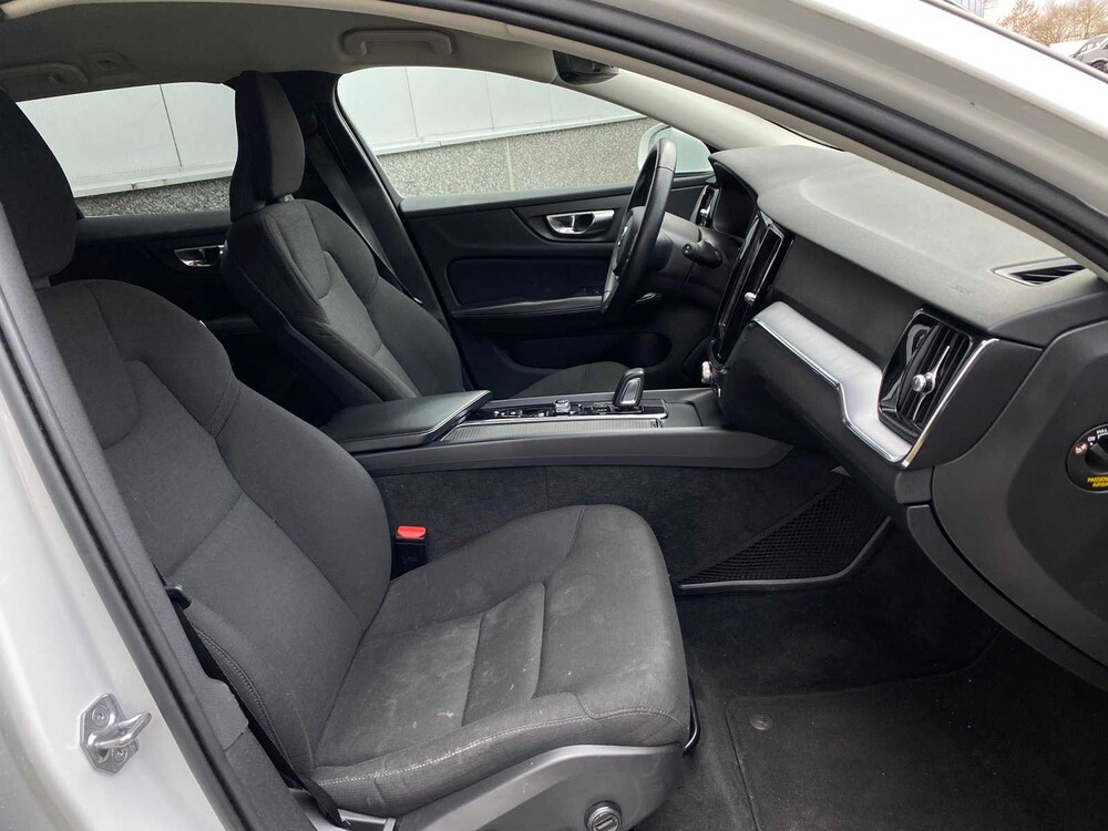 Volvo V60 B3 Business Pro 2.0 163PS -Orig. NL- 2020, J-362-VG
