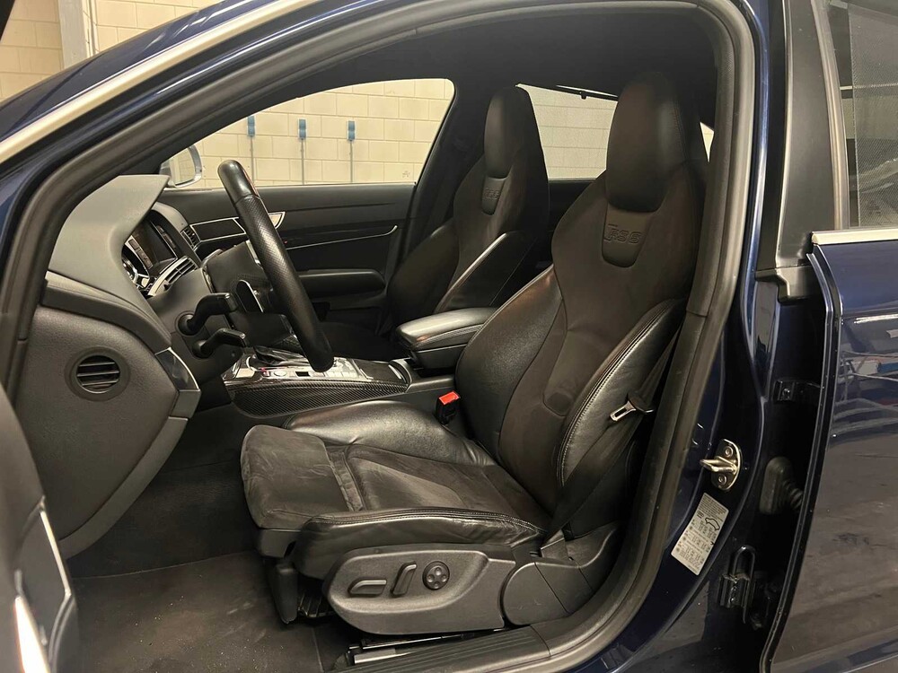 Audi RS6 Sedan 5.0 V10 Quattro 580pk 2010