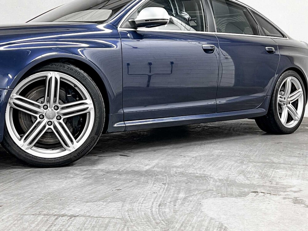 Audi RS6 Sedan 5.0 V10 Quattro 580pk 2010