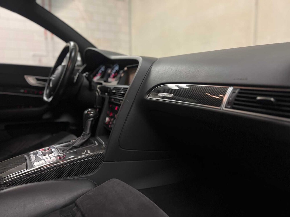 Audi RS6 Sedan 5.0 V10 Quattro 580pk 2010