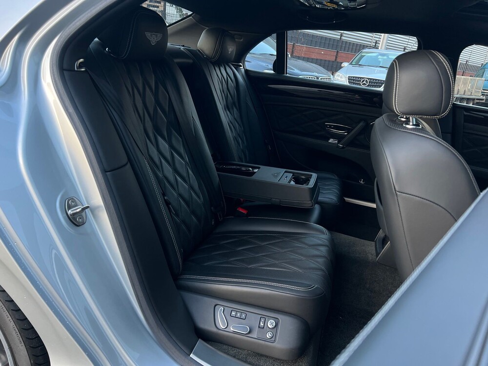 Bentley Flying Spur 4.0 V8 507hp 2015 -Orig. EN-, 5-ZHF-06