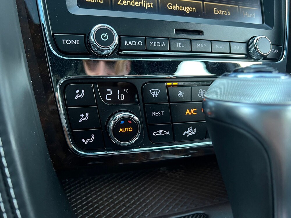 Bentley Flying Spur 4.0 V8 507hp 2015 -Orig. EN-, 5-ZHF-06