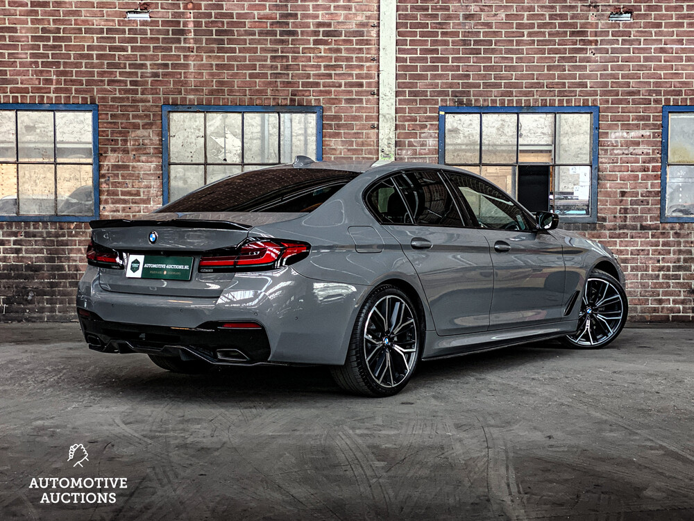 BMW 520i M-Performance M-Sport High Executive Edition -Facelift- 184pk 2020 -Orig. NL- 5-serie, J-372-ZJ
