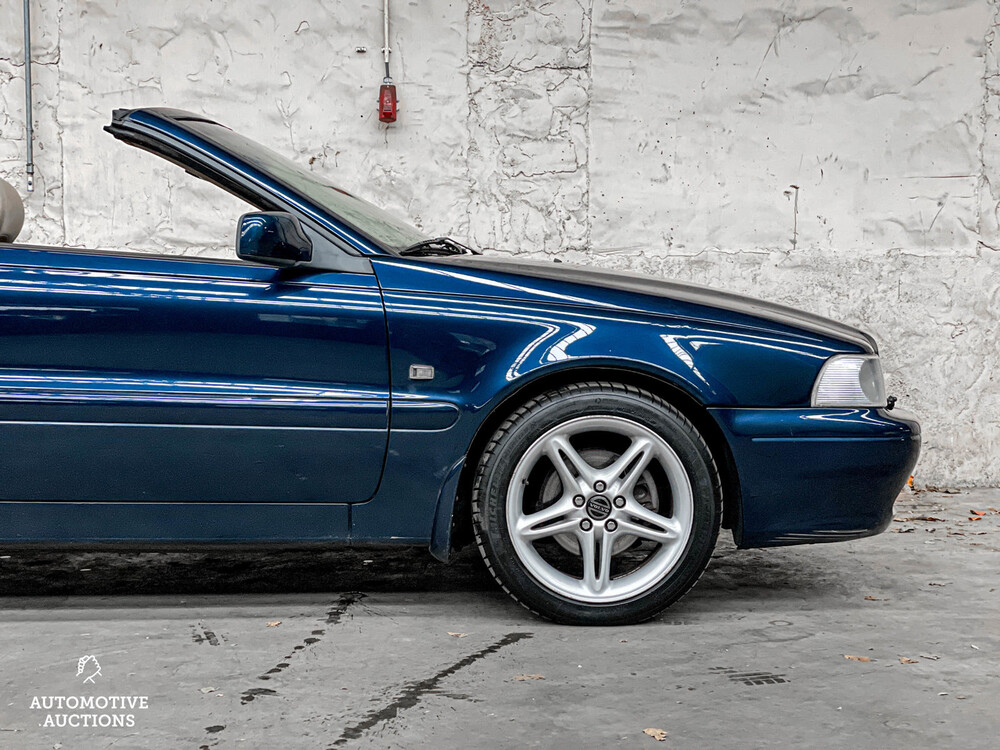 Volvo C70 Convertible 2.3 T5 Luxury 239pk 2000, 51-RJ-BZ