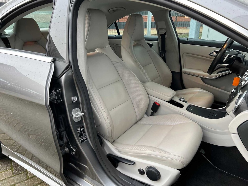 Mercedes-Benz CLA180 AMG CDI Prestige 109PS 2015 CLA Klasse -Orig. NL-, GJ-841-V