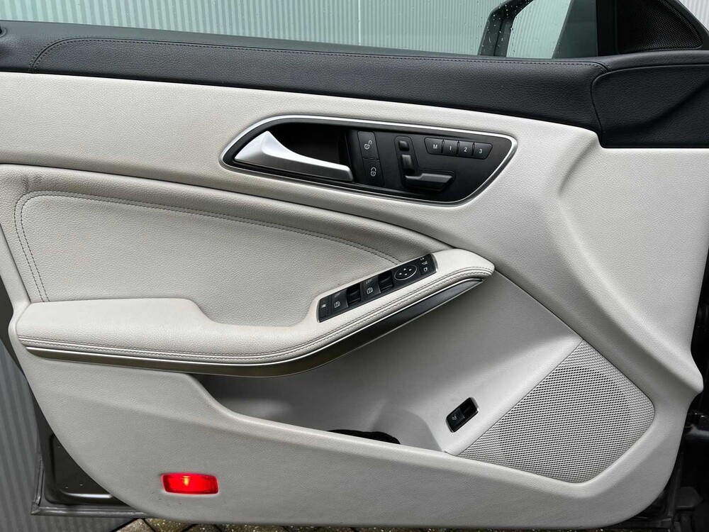 Mercedes-Benz CLA180 AMG CDI Prestige 109PS 2015 CLA Klasse -Orig. NL-, GJ-841-V