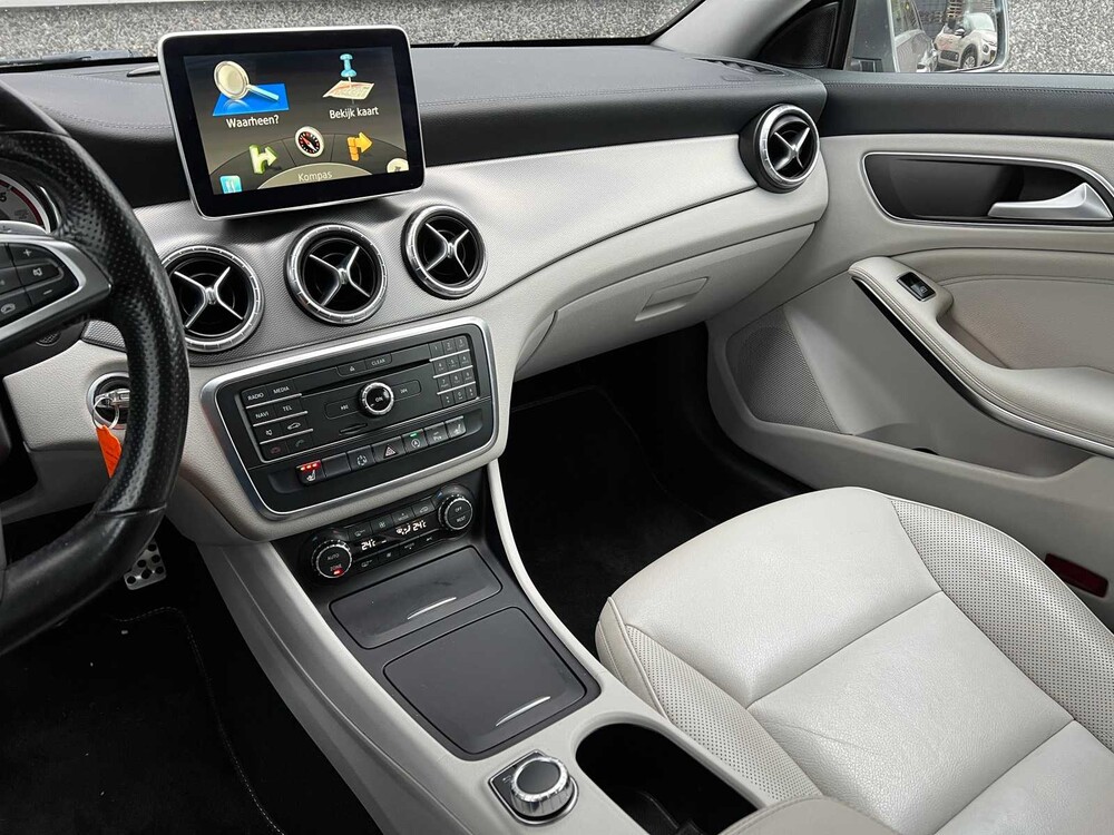 Mercedes-Benz CLA180 AMG CDI Prestige 109PS 2015 CLA Klasse -Orig. NL-, GJ-841-V