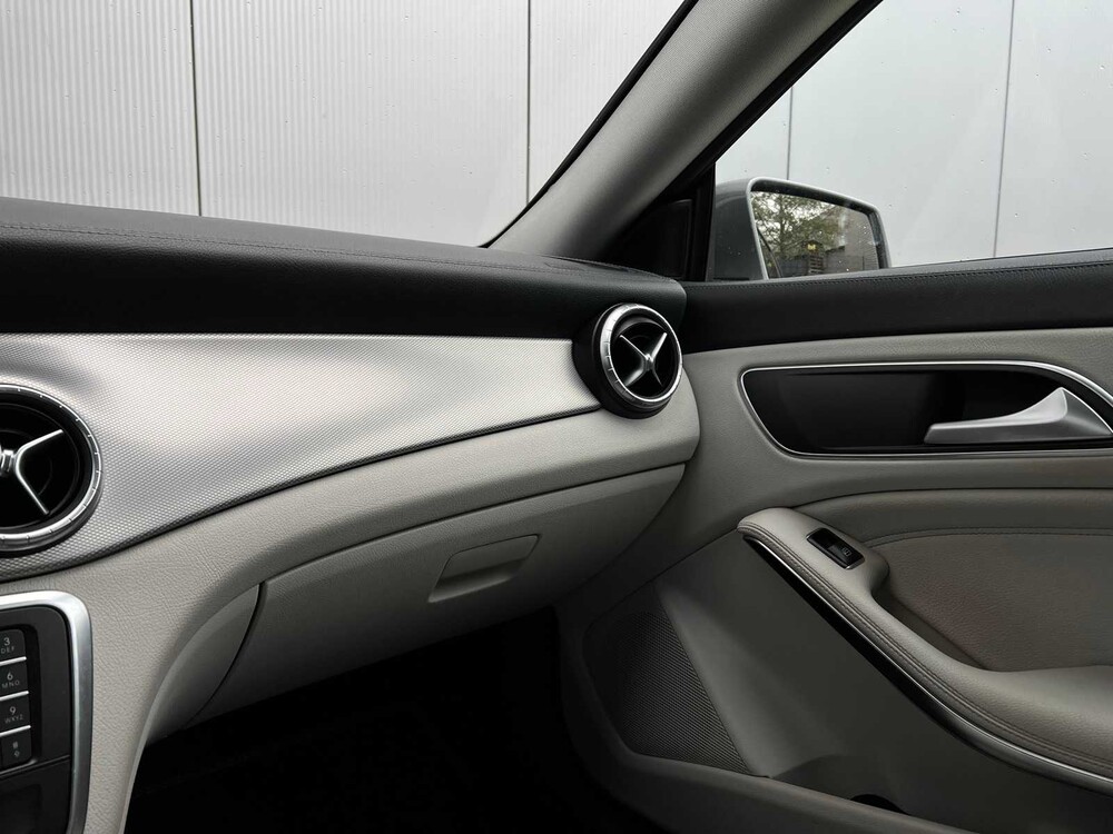 Mercedes-Benz CLA180 AMG CDI Prestige 109PS 2015 CLA Klasse -Orig. NL-, GJ-841-V