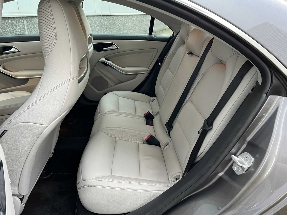 Mercedes-Benz CLA180 AMG CDI Prestige 109PS 2015 CLA Klasse -Orig. NL-, GJ-841-V