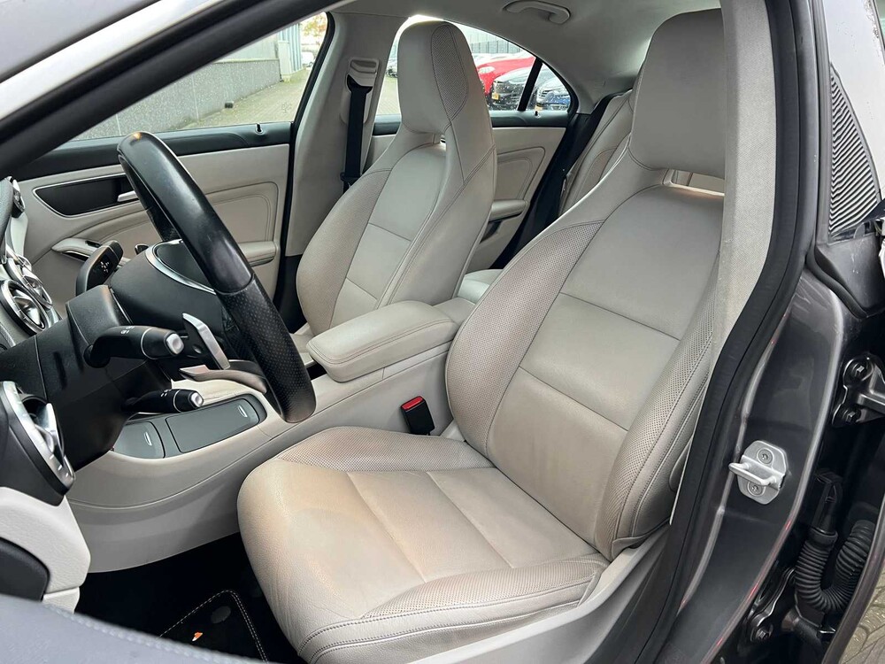 Mercedes-Benz CLA180 AMG CDI Prestige 109PS 2015 CLA Klasse -Orig. NL-, GJ-841-V