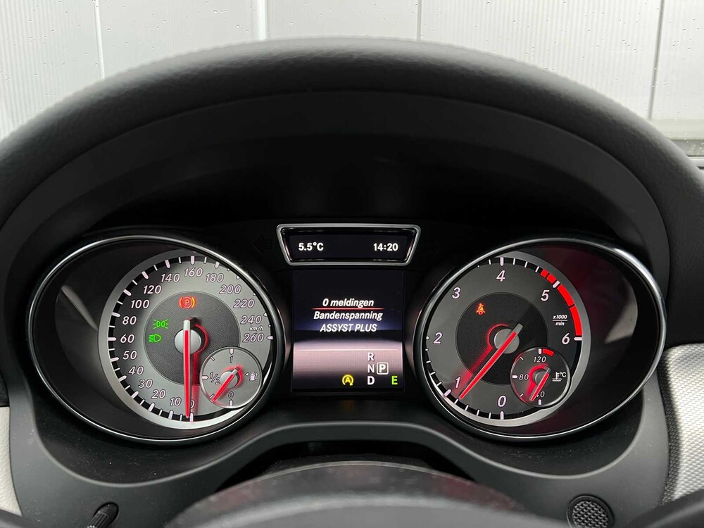 Mercedes-Benz CLA180 AMG CDI Prestige 109PS 2015 CLA Klasse -Orig. NL-, GJ-841-V