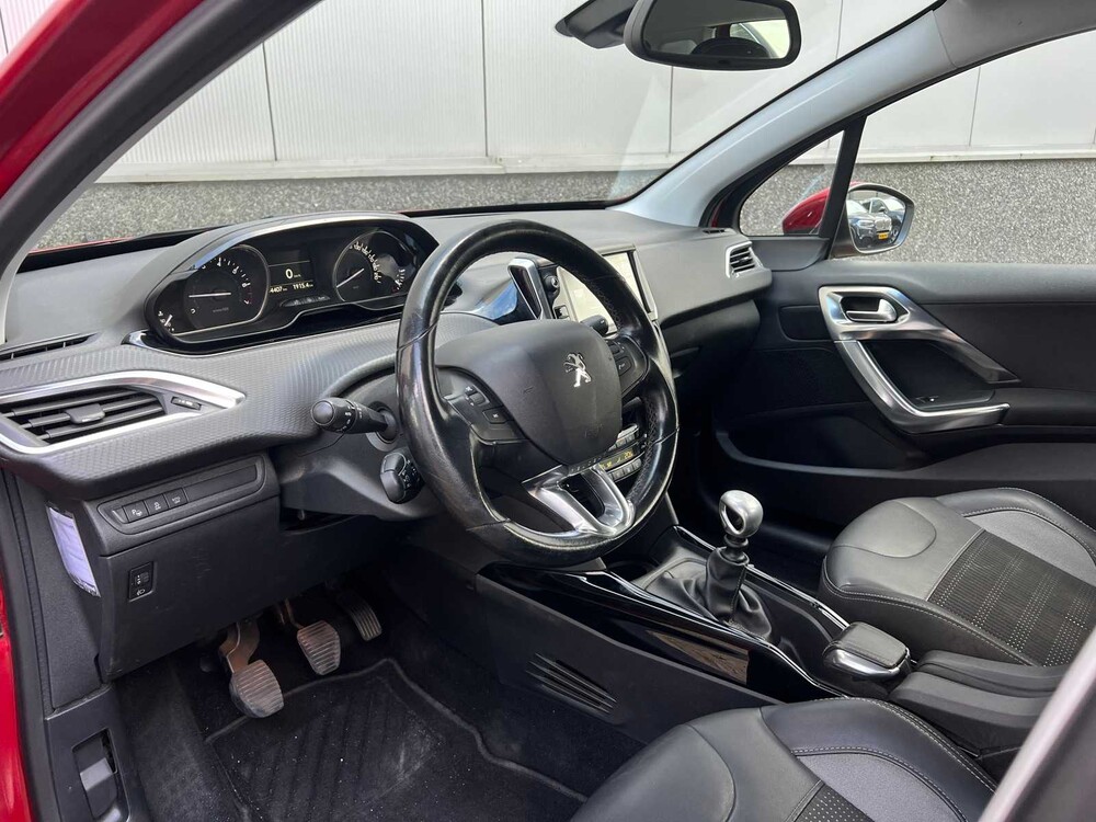 Peugeot 2008 GT-line 1.2 PureTech 131PS 2016, X-887-HF