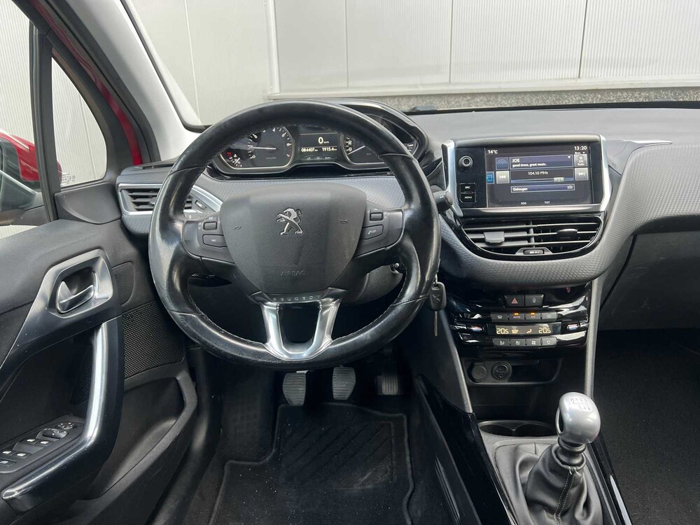 Peugeot 2008 GT-line 1.2 PureTech 131PS 2016, X-887-HF
