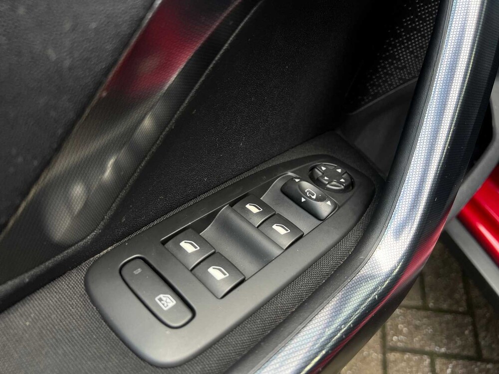 Peugeot 2008 GT-line 1.2 PureTech 131PS 2016, X-887-HF