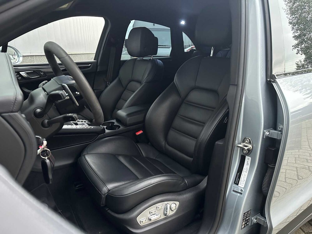 Porsche Macan S 3.0 V6 Sport-Chrono 354PS NEU-MODELL 2019, H-431-SR