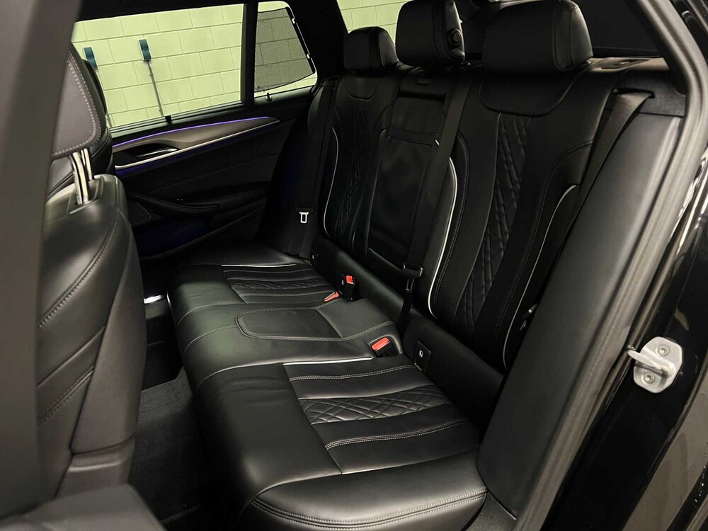 BMW 540d Touring M-Sport xDrive High Executive 5er 320PS 2018 -Orig. NL-, RS-265-R