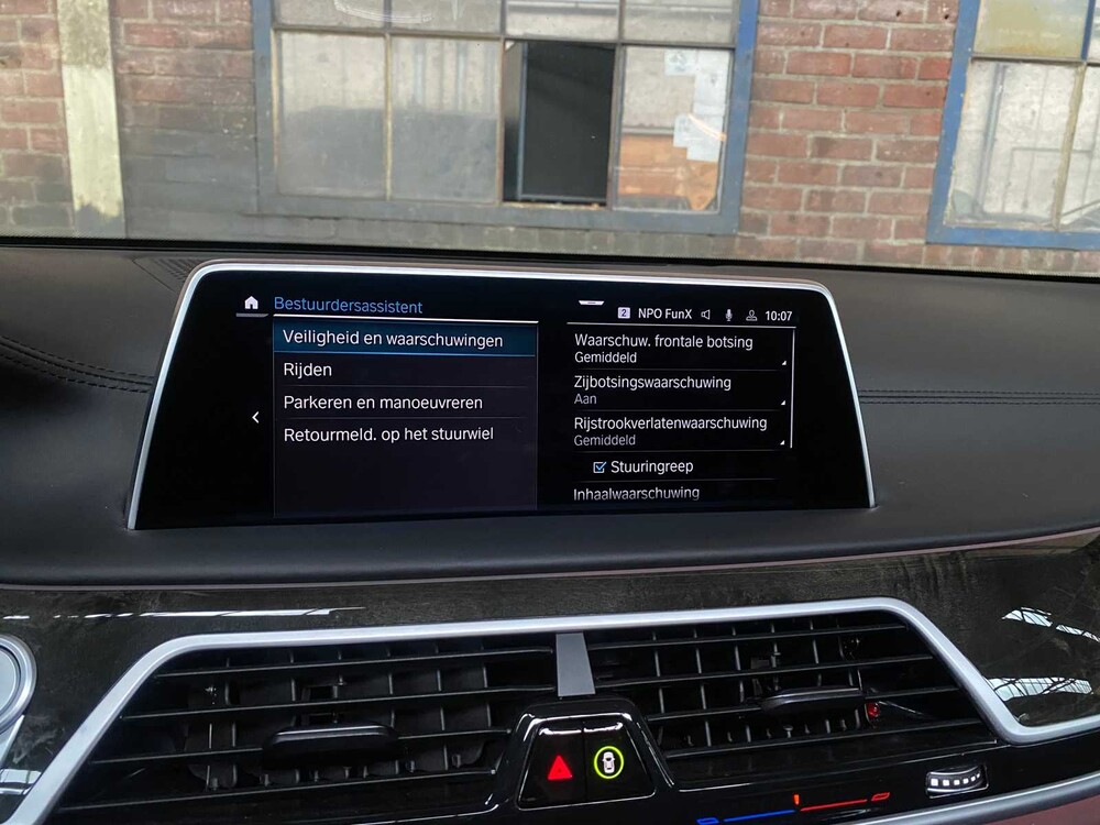 BMW 745e M-Sport High Executive 398pk 2020 7-serie, J-756-GR