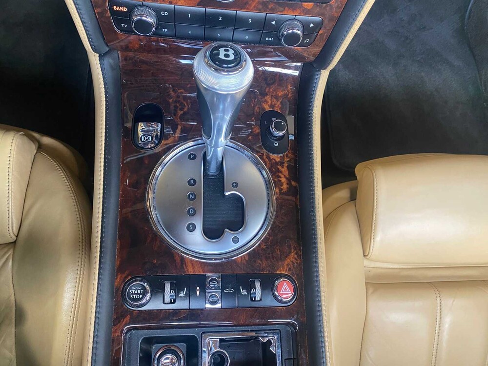 Bentley Continental GTC 6.0 W12 Cabriolet Facelift 560pk (British Racing Green) , 38-KFR-7