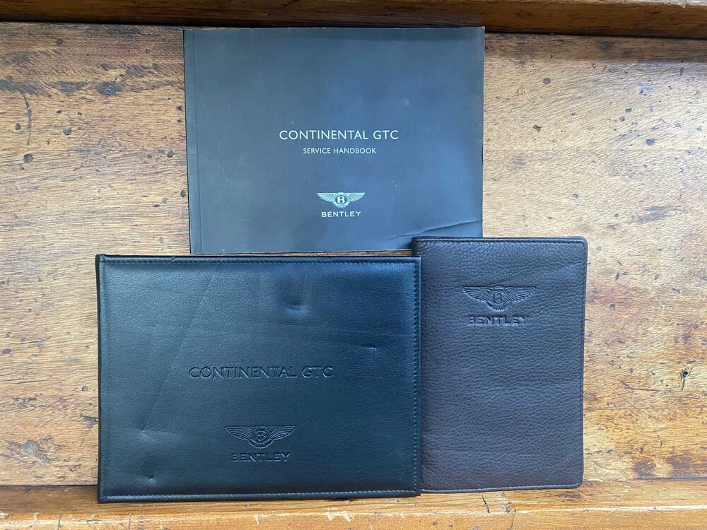 Bentley Continental GTC 6.0 W12 Cabriolet Facelift 560pk (British Racing Green) , 38-KFR-7