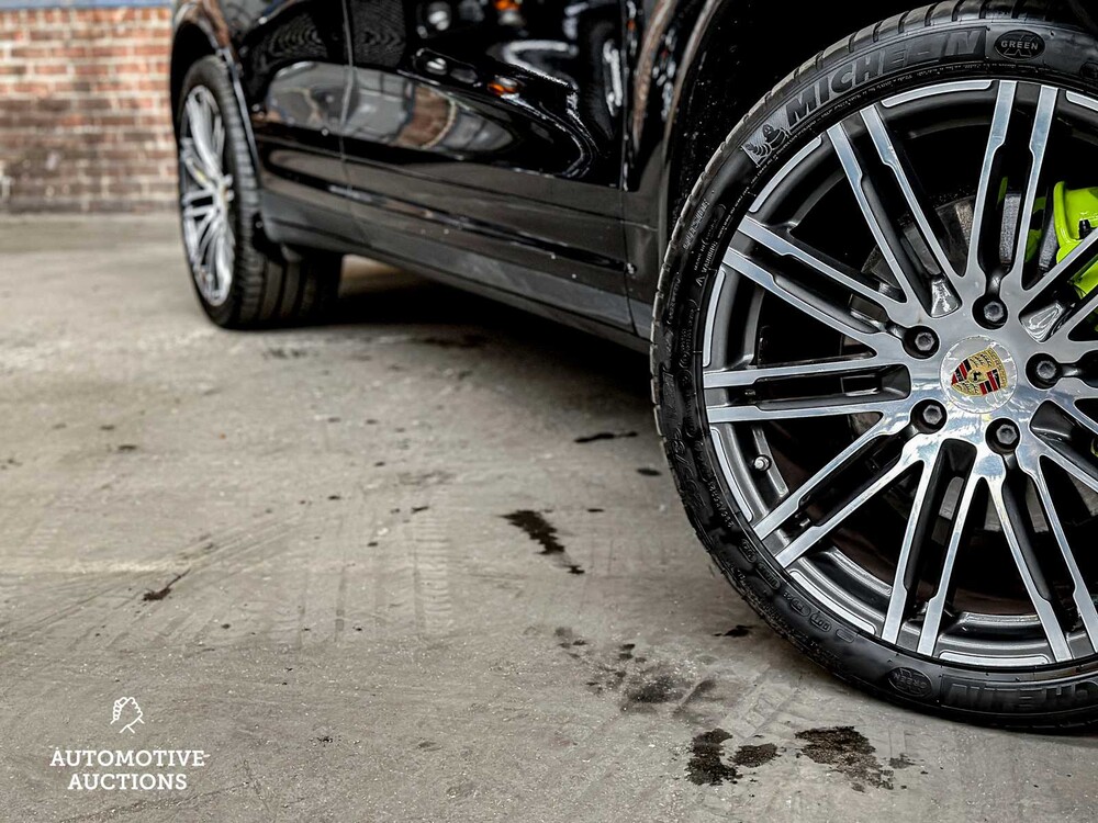 Porsche Cayenne S E-Hybrid 3.0 V6 416pk 2015 -Orig. NL- Plug-In Hybride, HF-230-S