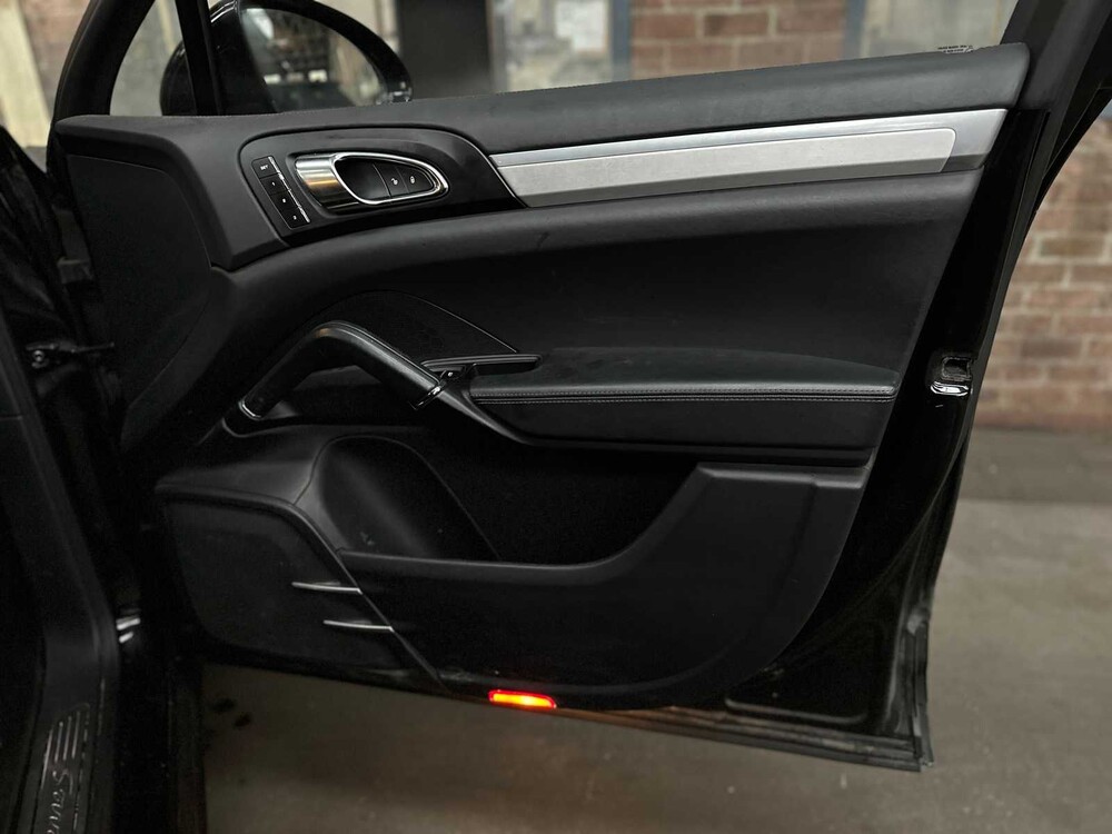 Porsche Cayenne S E-Hybrid 3.0 V6 416pk 2015 -Orig. NL- Plug-In Hybride, HF-230-S