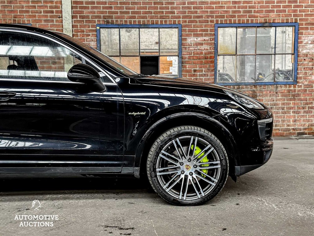 Porsche Cayenne S E-Hybrid 3.0 V6 416pk 2015 -Orig. NL- Plug-In Hybride, HF-230-S
