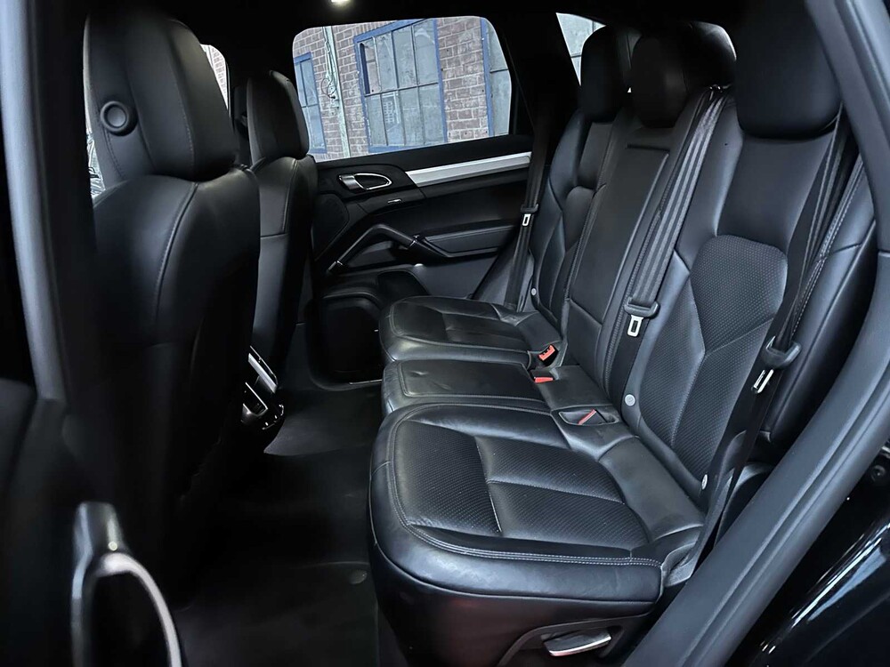 Porsche Cayenne S E-Hybrid 3.0 V6 416pk 2015 -Orig. NL- Plug-In Hybride, HF-230-S