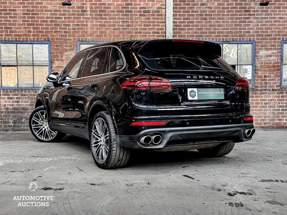Porsche Cayenne S E-Hybrid 3.0 V6 416pk 2015 -Orig. NL- Plug-In Hybride, HF-230-S