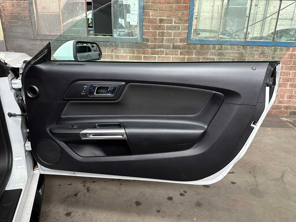 Ford Mustang 3.7 V6 300pk 2016