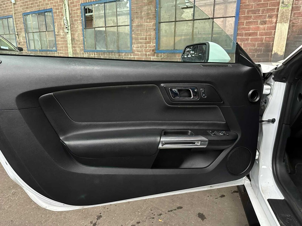 Ford Mustang 3.7 V6 300pk 2016