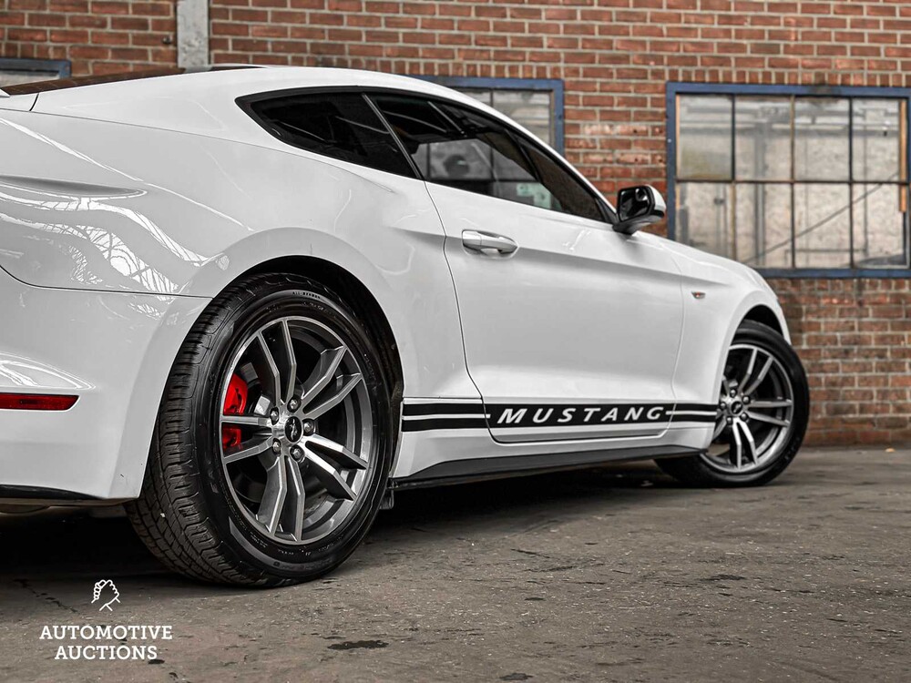 Ford Mustang 3.7 V6 300pk 2016