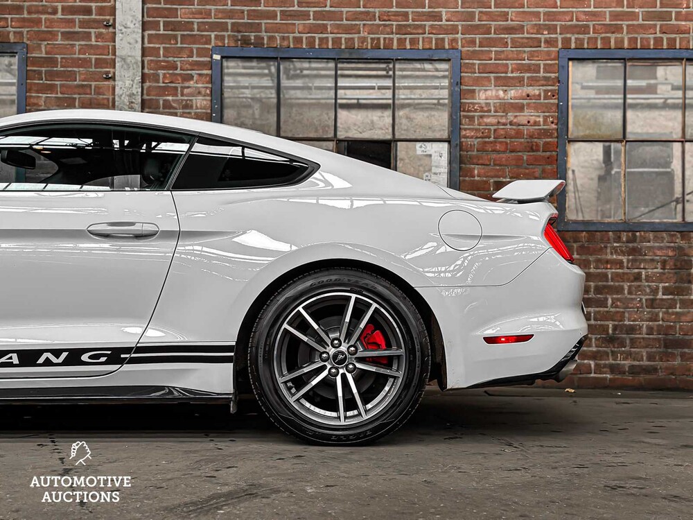 Ford Mustang 3.7 V6 300pk 2016