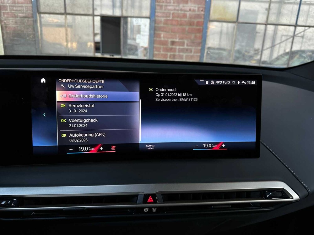 BMW iX xDrive50 M-Sport High Executive 112kWh 523pk 2022 GARANTIE ORIG-NL, P-938-BV