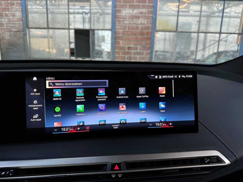 BMW iX xDrive50 M-Sport High Executive 112kWh 523pk 2022 GARANTIE ORIG-NL, P-938-BV