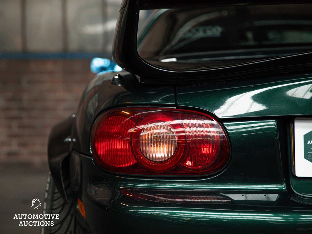 Mazda MX-5 1.6i Touring 220pk 2001, 27-XB-SP