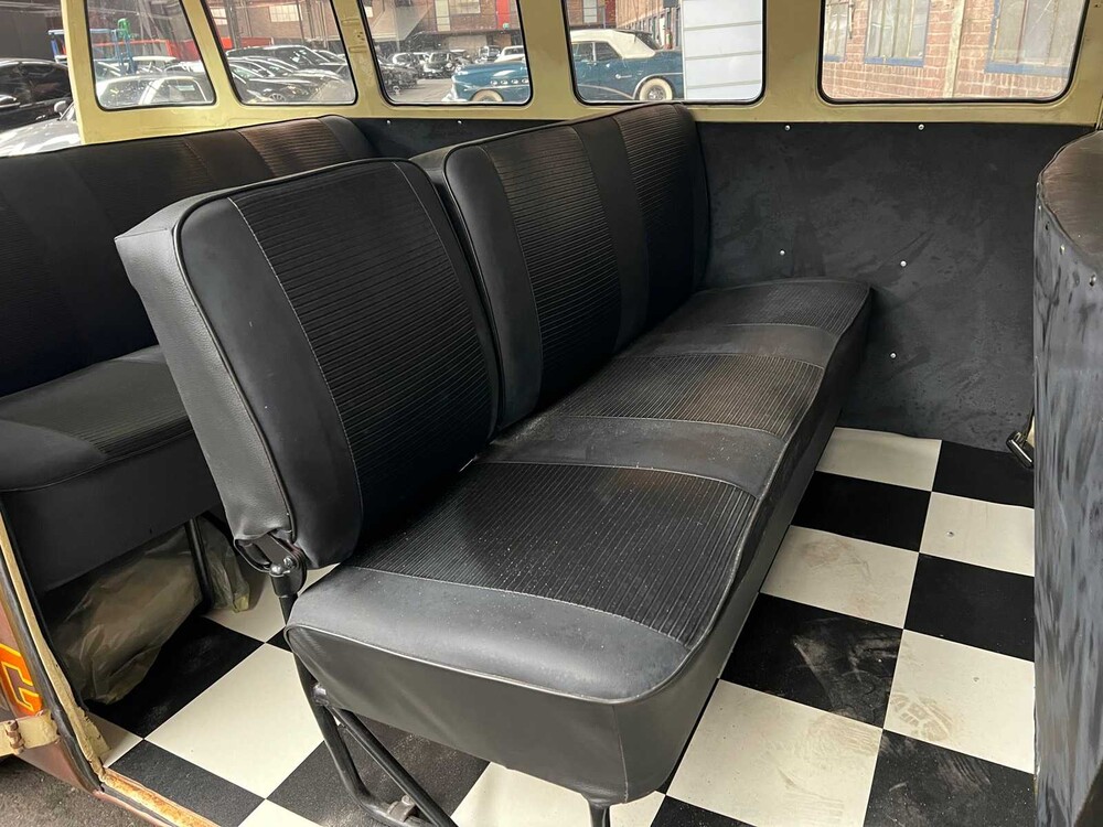 Volkswagen Transporter T1 SURF 1974