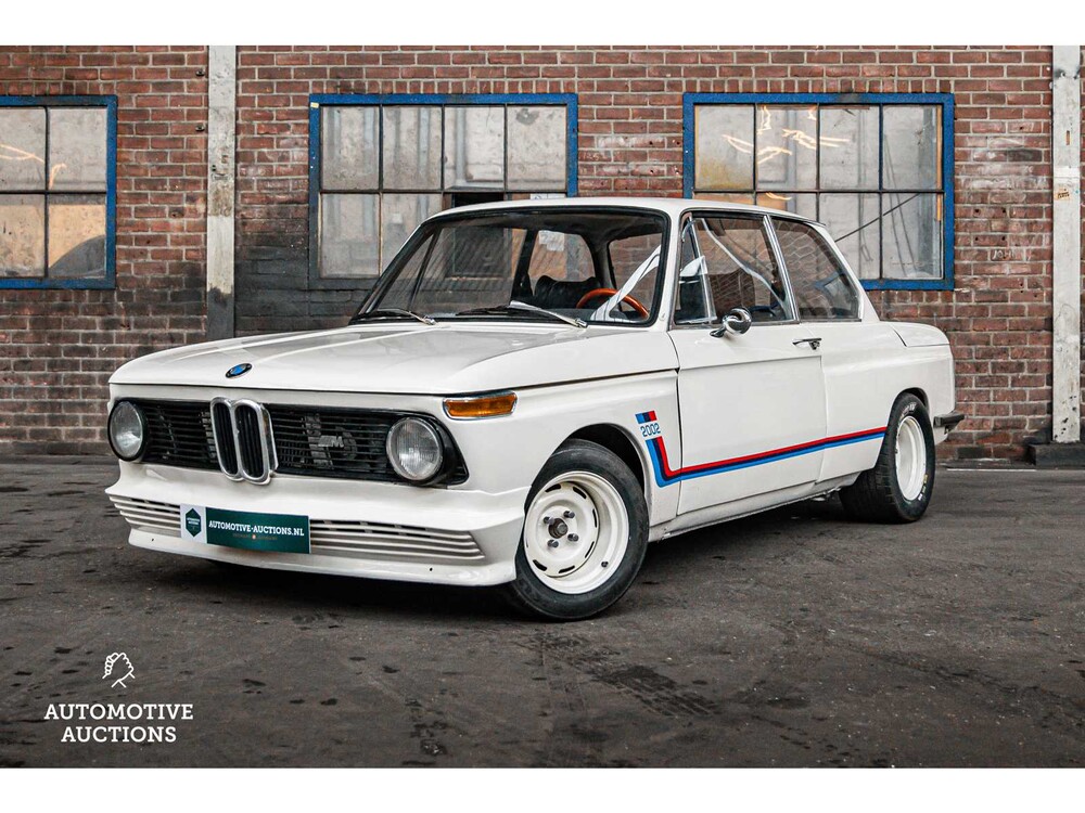 BMW 2002 101pk -Orig. NL- 1975, 10-GD-54
