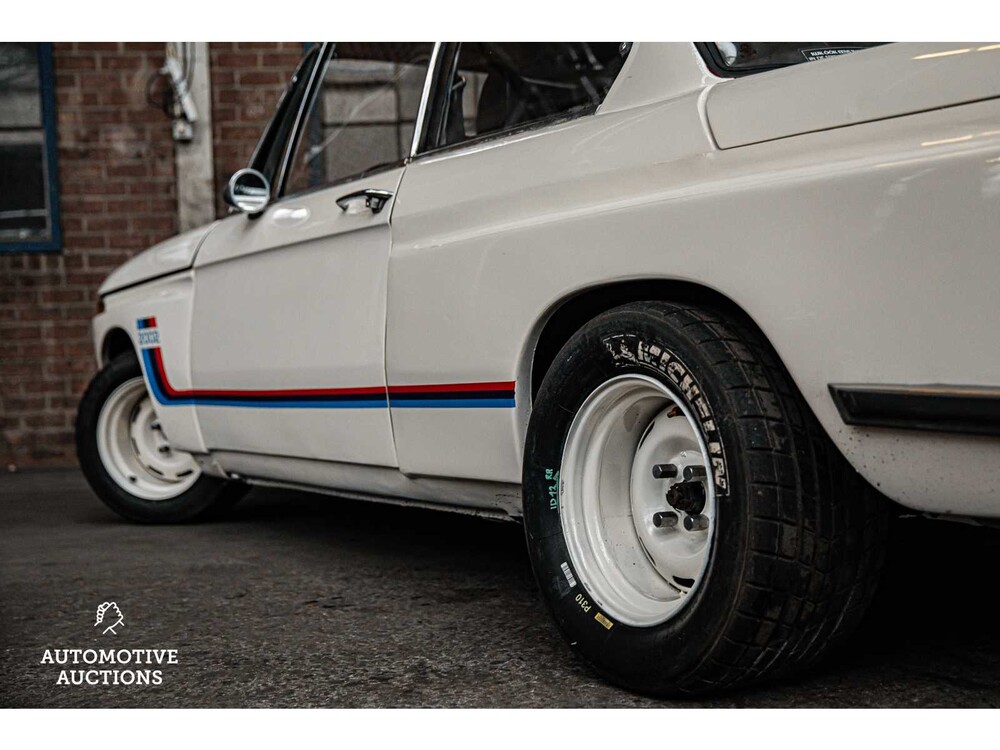 BMW 2002 101pk -Orig. NL- 1975, 10-GD-54