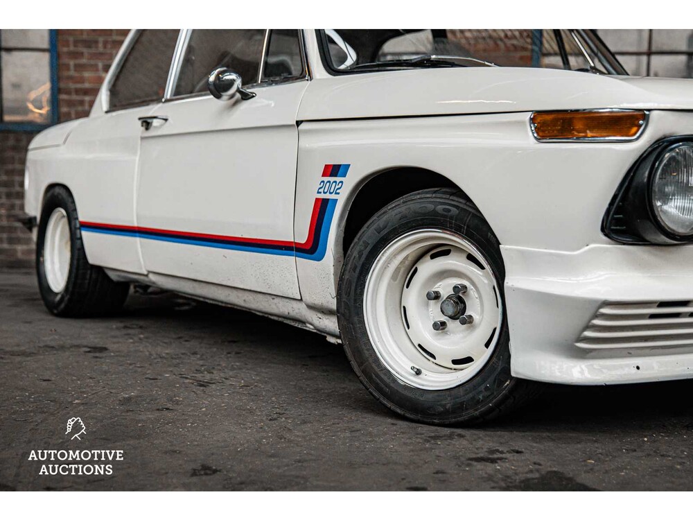 BMW 2002 101pk -Orig. NL- 1975, 10-GD-54