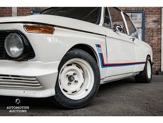 BMW 2002 101pk -Orig. NL- 1975, 10-GD-54