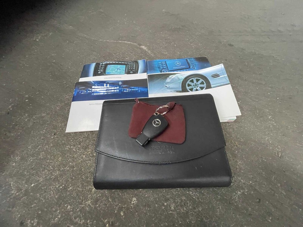 Mercedes-Benz SL500 Roadster 5.0 V8 R230 306hp 2002, 38-GLR-1 -Youngtimer-