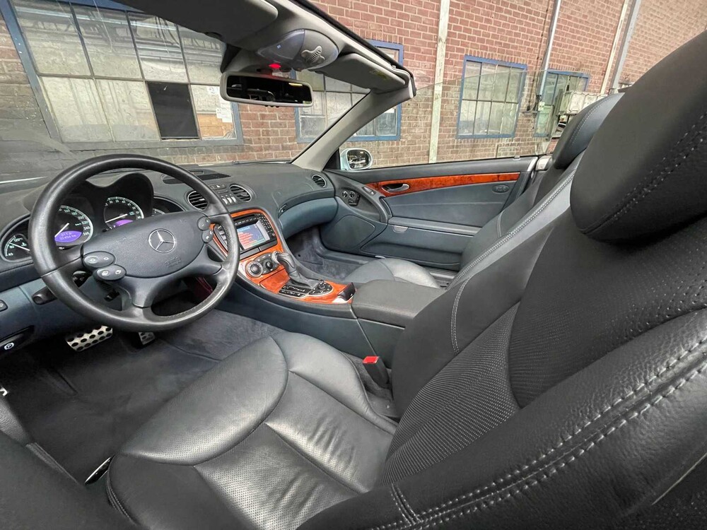 Mercedes-Benz SL500 Roadster 5.0 V8 R230 306hp 2002, 38-GLR-1 -Youngtimer-